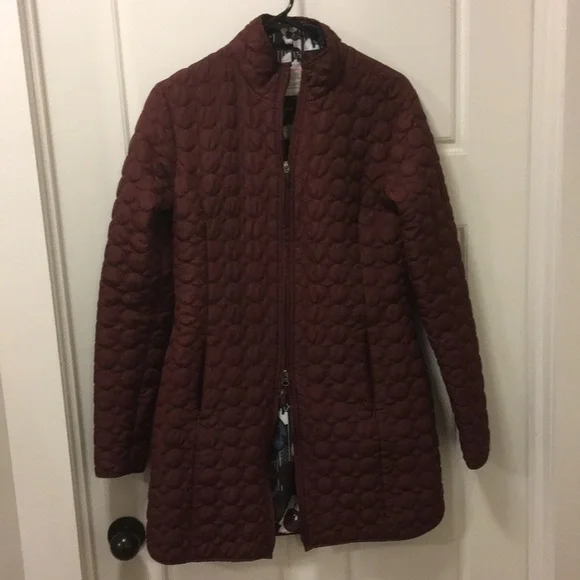 Burgundy Aventura Quilted Coat. Size Small. - Picture 2 of 11